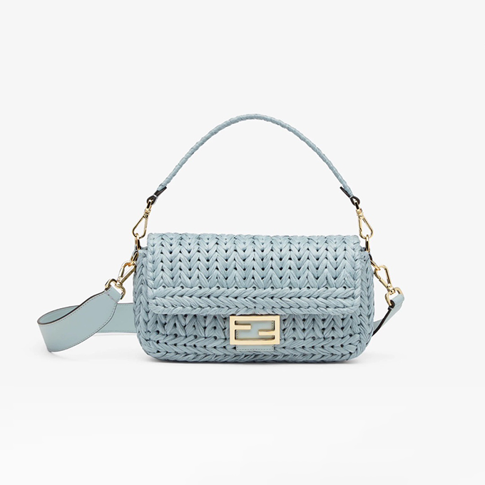 fendi baguette woven raffia shoulder bag